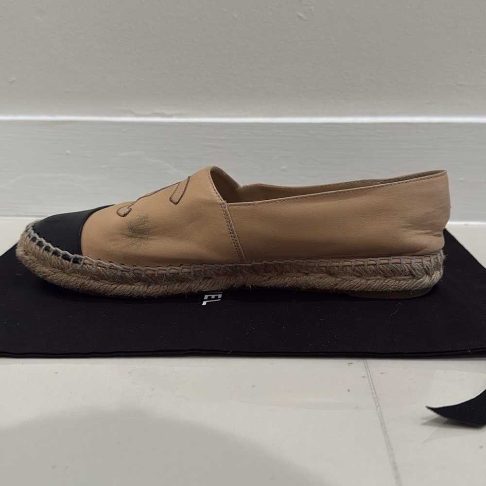 CHANEL Tan and Black Espadrille Slip-On Shoes - Picture 3 of 8